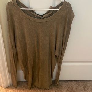 Long sleeved blouse with lace up back